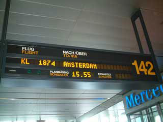 空路オランダ　アムステルダムへ